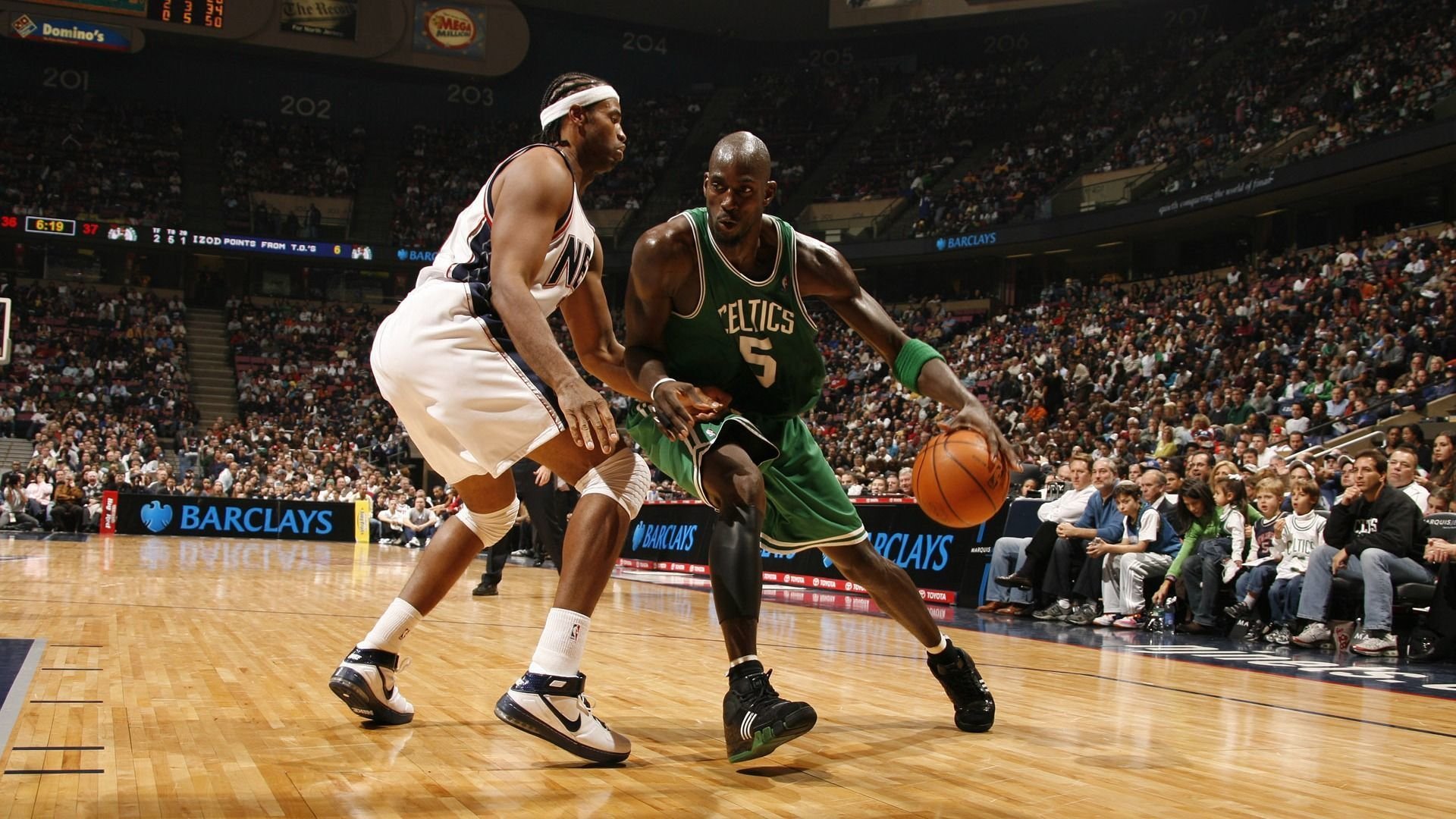 让我们先扩展思维，构思几个不同风格的标题，再选择最合适的一个来撰写正文